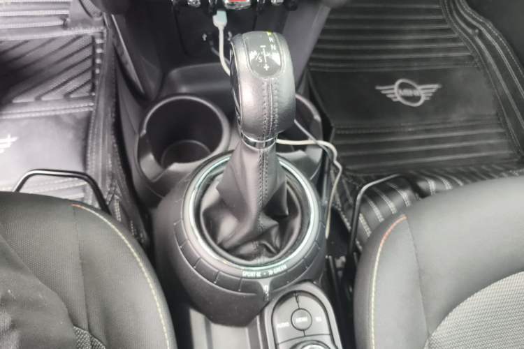 Used MINI 2014 1.5T COOPER Fun Gear Lever