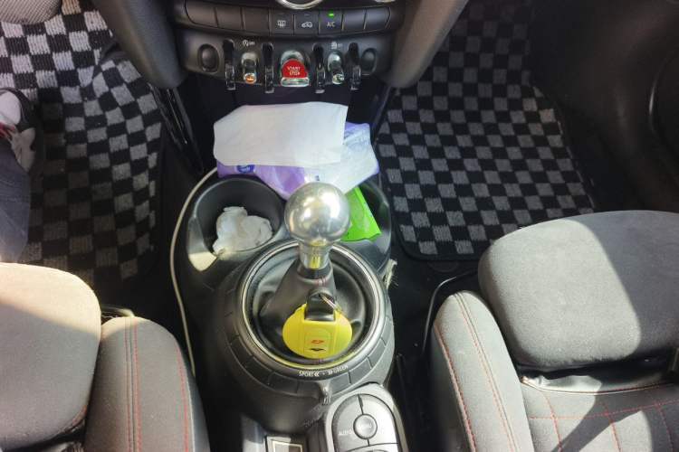 Used MINI 2014 2.0T COOPER S Fun Gear Lever