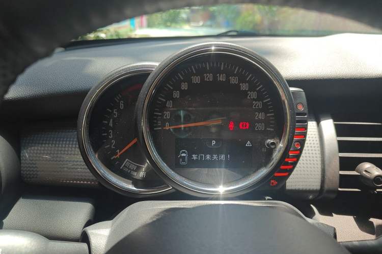 Used MINI 2014 1.5T COOPER Fun Instrument Cluster