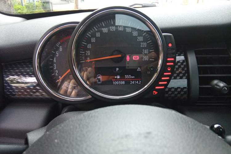 Used MINI 2014 2.0T COOPER S Fun Instrument Cluster