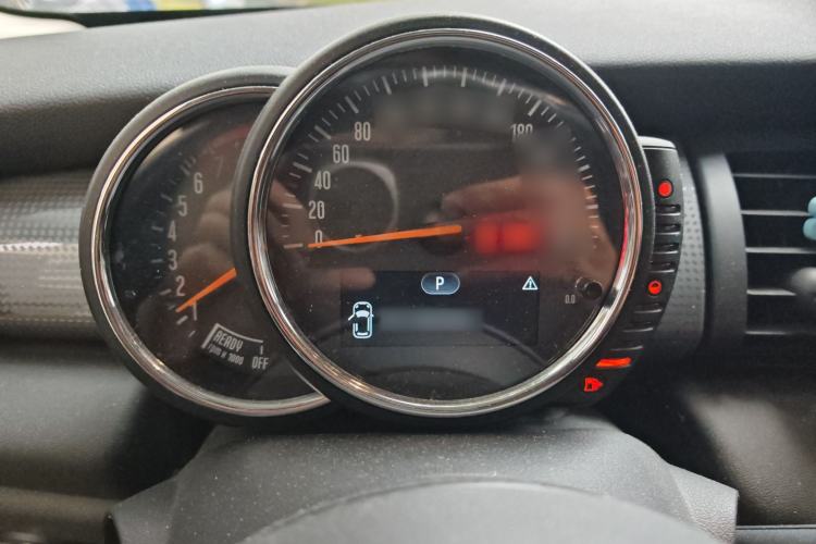 Used MINI 2014 1.5T COOPER Fun Instrument Cluster