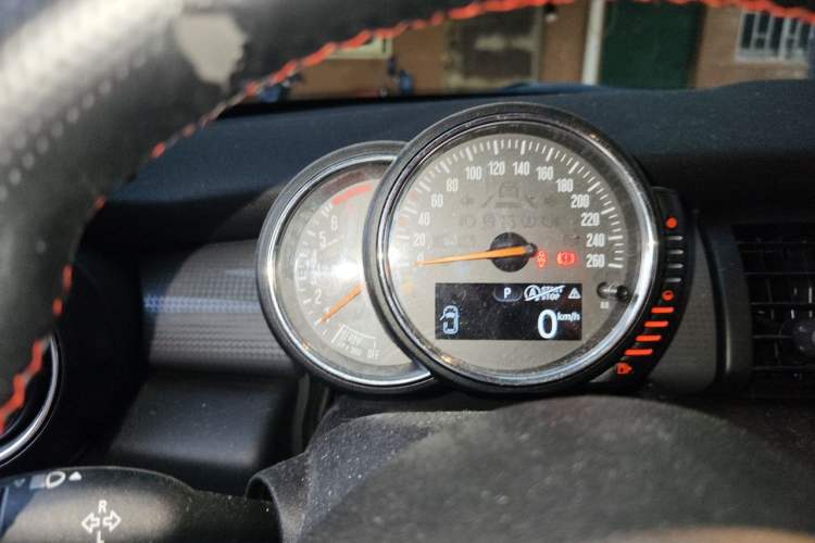 Used MINI 2014 1.5T COOPER Excitement Instrument Cluster