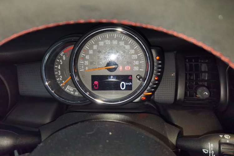 Used MINI 2014 1.5T COOPER Fun Instrument Cluster