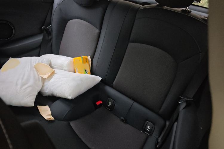 Used MINI 2014 1.5T COOPER Fun Interior 4