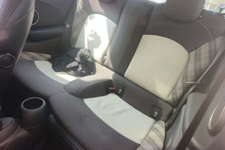Used MINI 2014 2.0T COOPER S Fun Left Rear Seat
