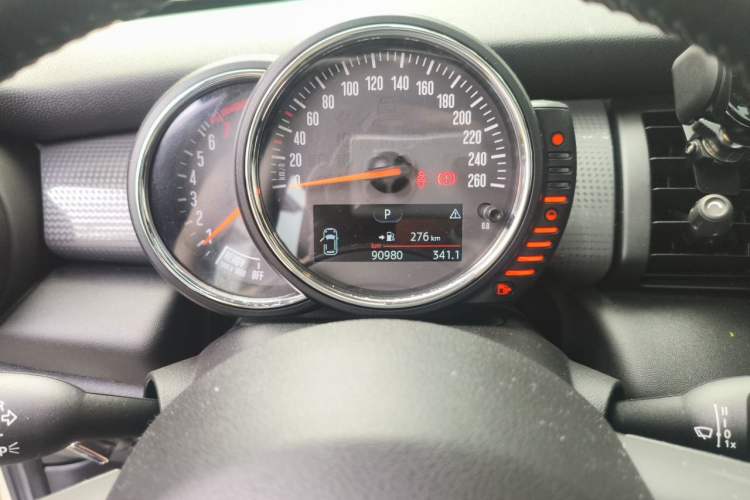 Used MINI 2014 1.5T COOPER Fun Odometer Close Up