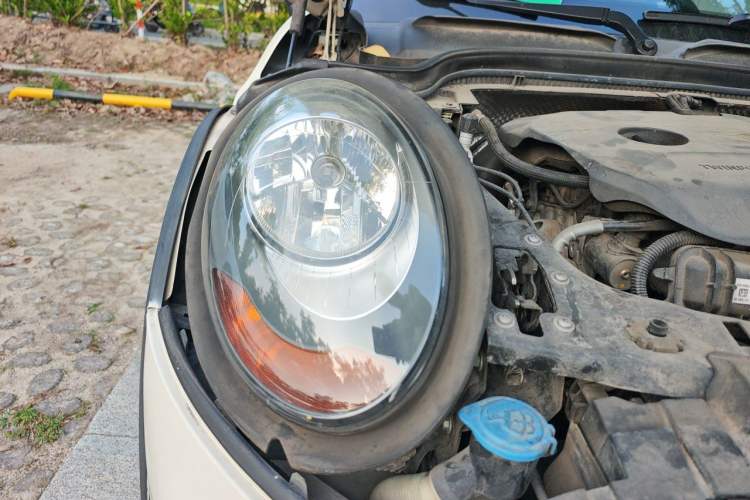 Used MINI 2014 1.5T COOPER Fun Right Front Headlight