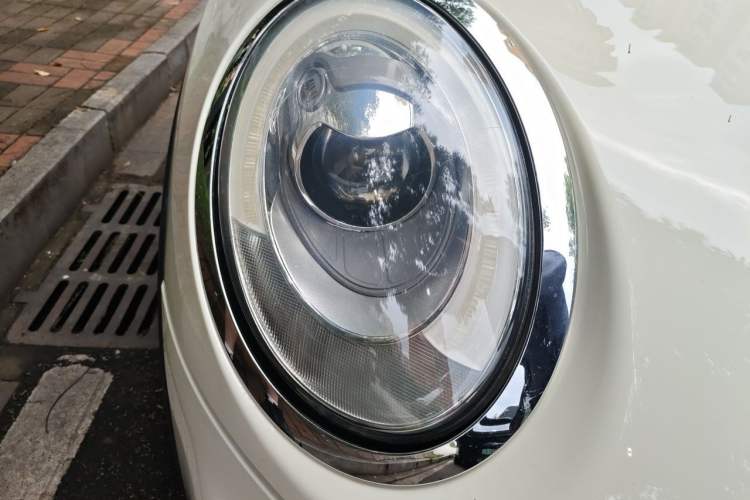 Used MINI 2014 1.5T COOPER Excitement Right Front Headlight