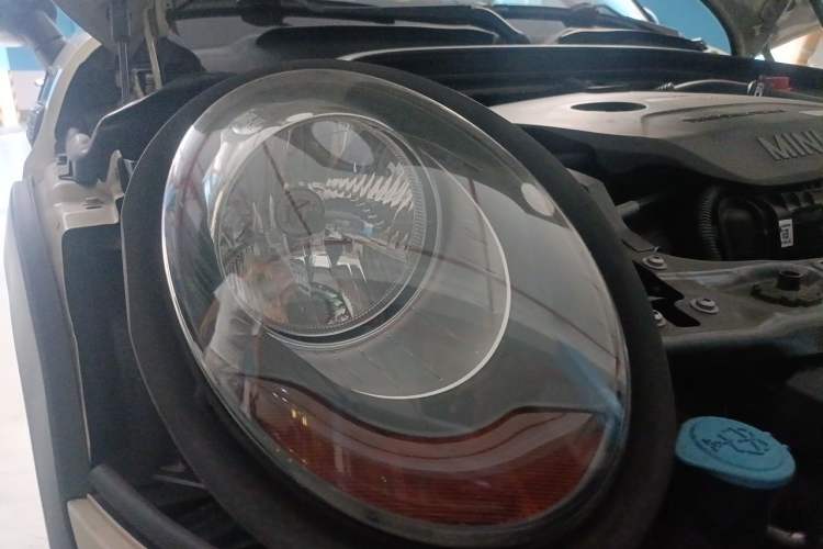 Used MINI 2014 1.5T COOPER Fun Right Front Headlight