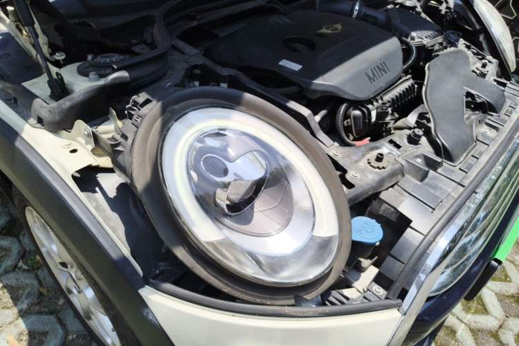 Used MINI 2014 1.5T COOPER Excitement Right Front Headlight