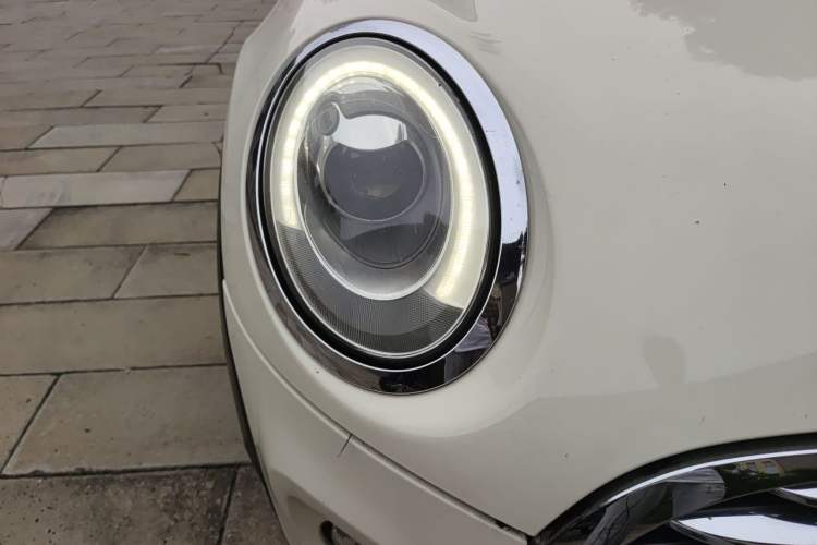 Used MINI 2014 1.5T COOPER Excitement Right Front Headlight