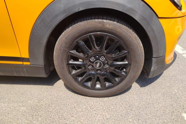 Used MINI 2014 1.5T COOPER Excitement Right Front Wheel Hub