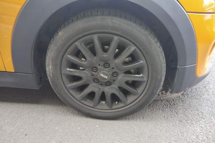 Used MINI 2014 1.5T COOPER Excitement Right Front Wheel Hub