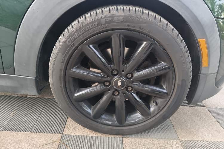 Used MINI 2014 2.0T COOPER S Excitement Right Front Wheel Hub