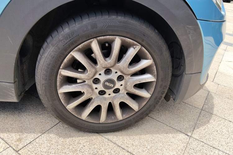 Used MINI 2014 1.5T COOPER Fun Right Front Wheel Hub