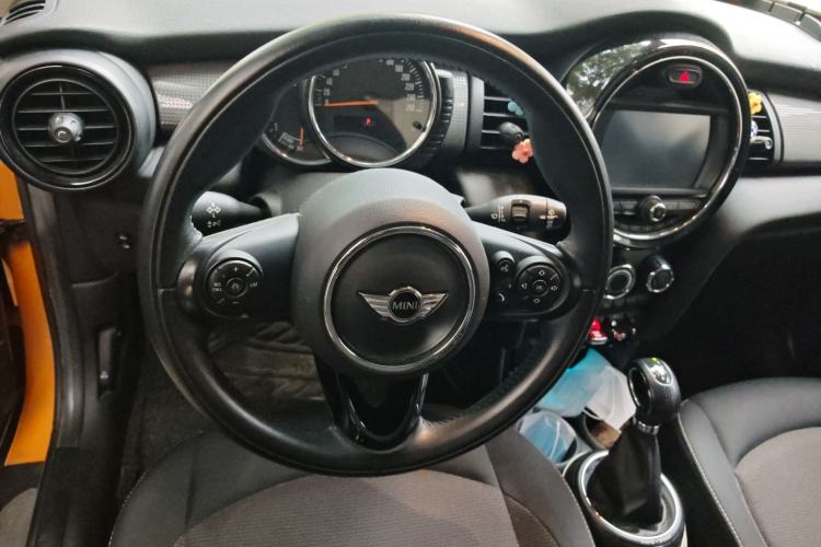 Used MINI 2014 1.5T COOPER Fun Steering Wheel