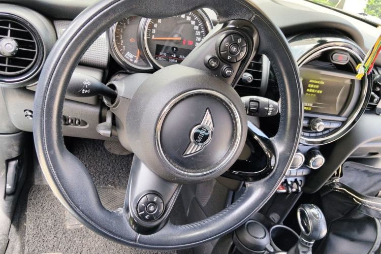 Used MINI 2014 1.5T COOPER Fun Steering Wheel