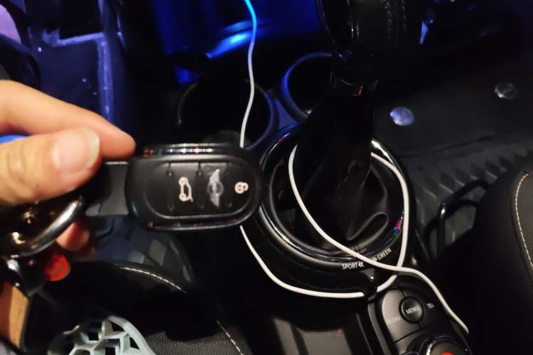 Used MINI 2014 1.5T COOPER Fun Vehicle Key