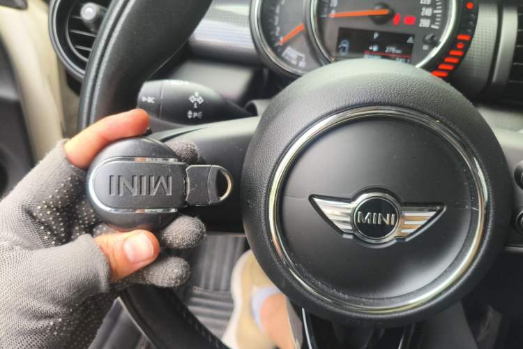 Used MINI 2014 1.5T COOPER Fun Vehicle Key