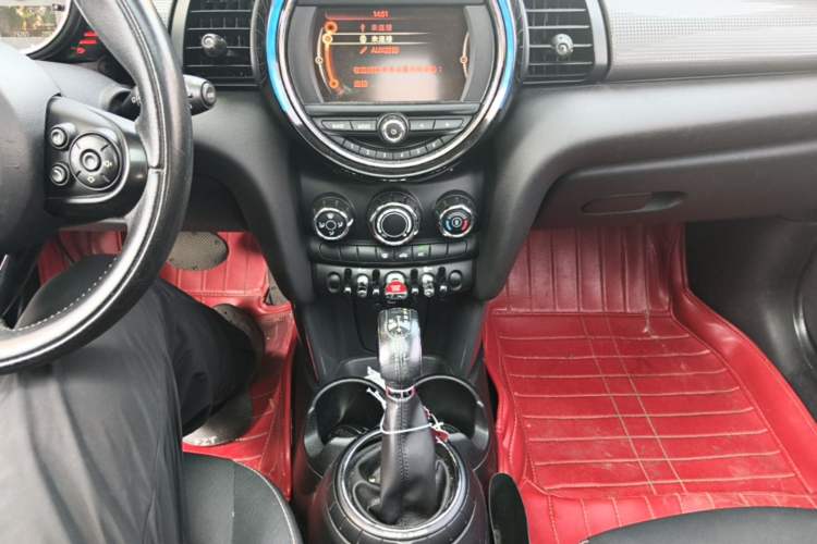 Used MINI 2014 1.5T COOPER Fun Audio And AC Panel