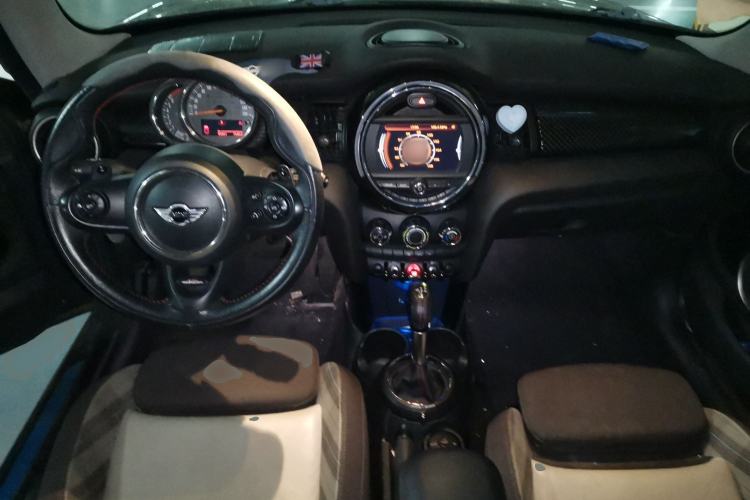 Used MINI 2014 2.0T COOPER S Fun Center Console