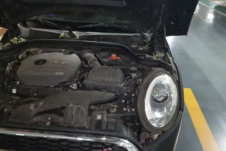 Used MINI 2014 2.0T COOPER S Fun Engine Bay Left