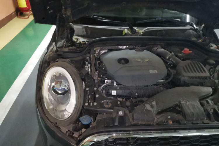 Used MINI 2014 2.0T COOPER S Fun Engine Bay Right