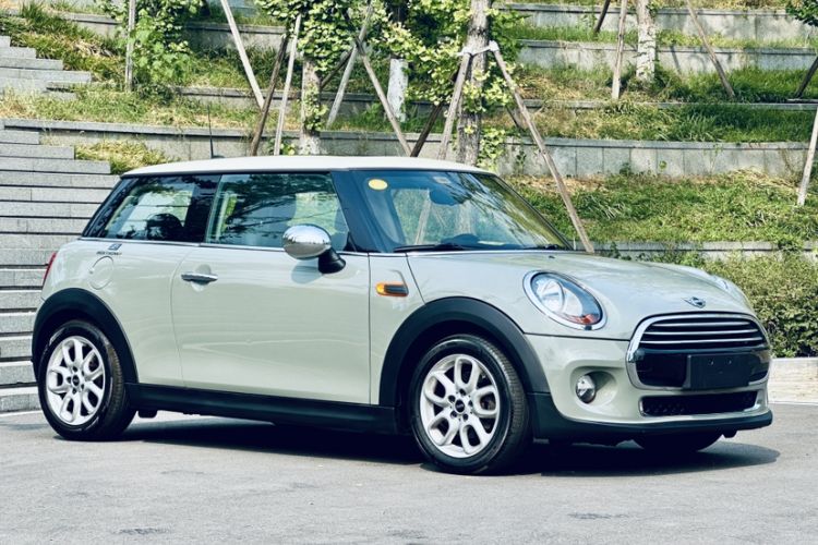 Used MINI 2014 1.5T COOPER Fun Exterior 1