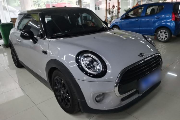 Used MINI 2014 1.5T COOPER Fun Front Right 45 Deg
