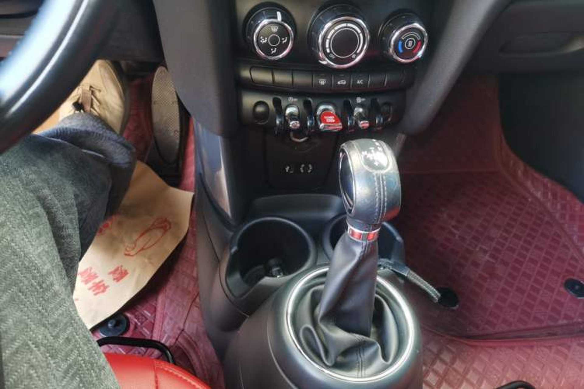 Used MINI 2014 1.2T ONE+ Gear Lever