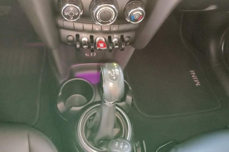 Used MINI 2014 1.5T COOPER Fun Gear Lever