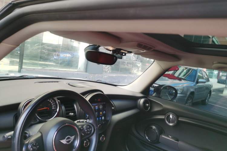 Used MINI 2014 1.2T ONE+ Headliner