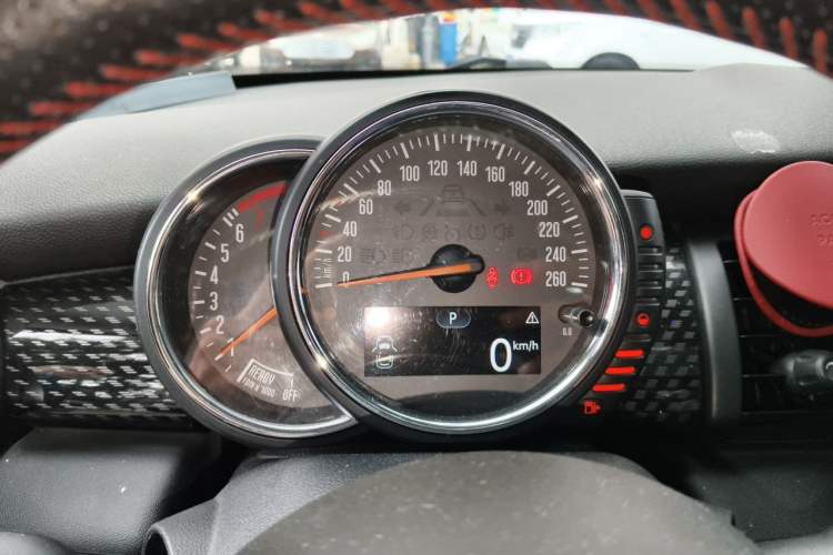 Used MINI 2014 2.0T COOPER S Fun Instrument Cluster
