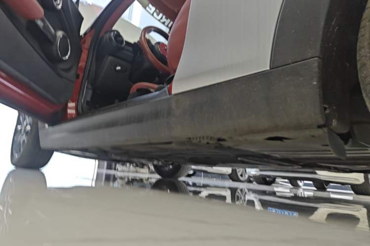 Used MINI 2014 1.2T ONE+ Left Side Sill