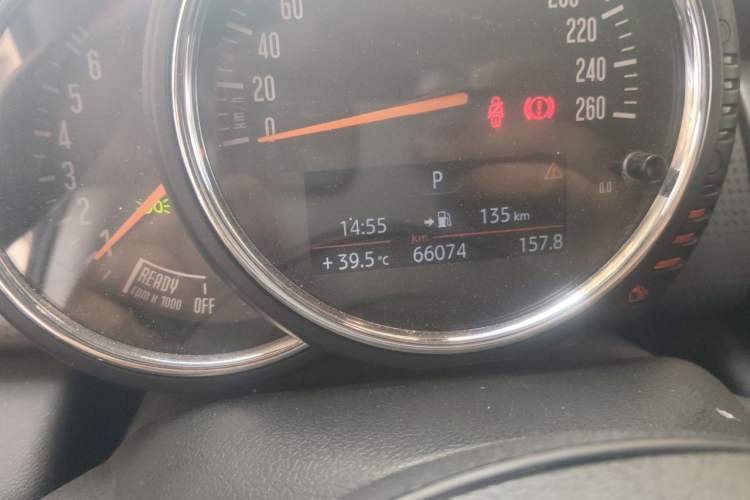 Used MINI 2014 1.5T COOPER Fun Odometer Close Up