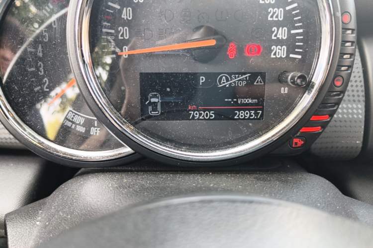 Used MINI 2014 1.5T COOPER Fun Odometer Close Up
