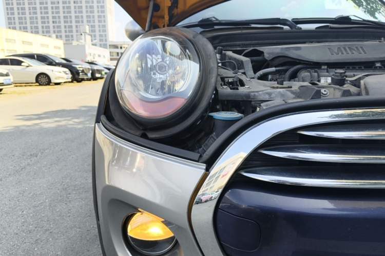 Used MINI 2014 1.5T COOPER Fun Right Front Headlight