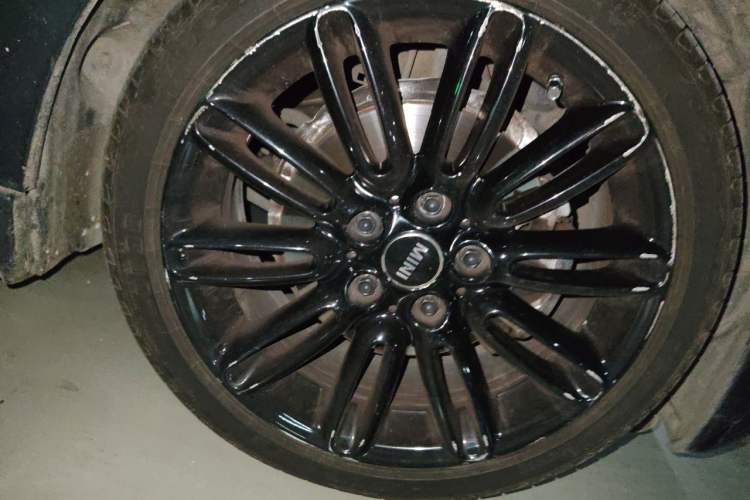 Used MINI 2014 1.5T COOPER Fun Right Front Wheel Hub