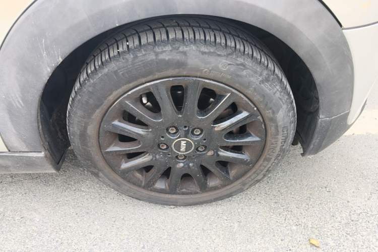 Used MINI 2014 1.5T COOPER Fun Right Front Wheel Hub