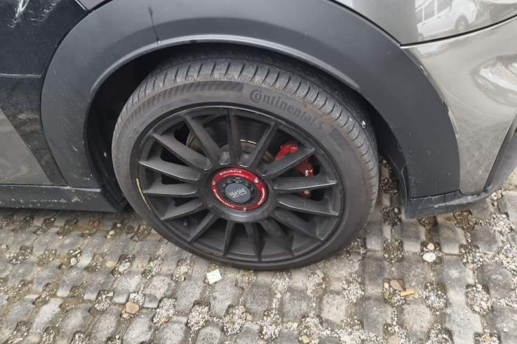 Used MINI 2014 2.0T COOPER S Fun Right Front Wheel Hub
