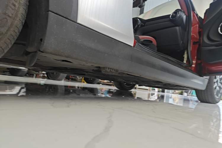 Used MINI 2014 1.2T ONE+ Right Side Sill