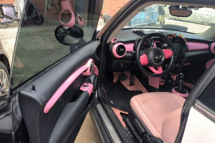 Used MINI 2014 1.2T ONE Driver Seat
