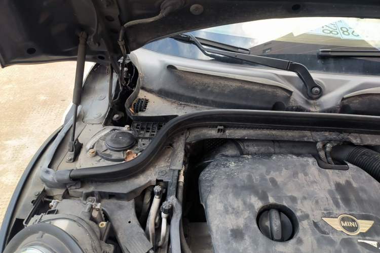 Used MINI 2014 1.2T ONE Engine Bay Right