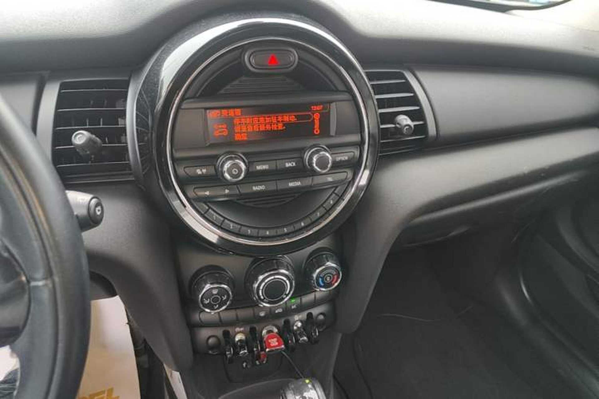 Used MINI 2014 1.2T ONE Audio And AC Panel