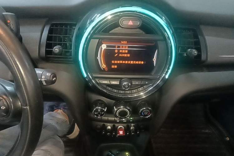 Used MINI 2014 1.5T COOPER Fun Audio And AC Panel