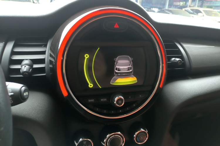 Used MINI 2014 1.5T COOPER Fun Audio And AC Panel