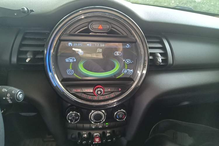 Used MINI 2014 1.2T ONE Audio And AC Panel