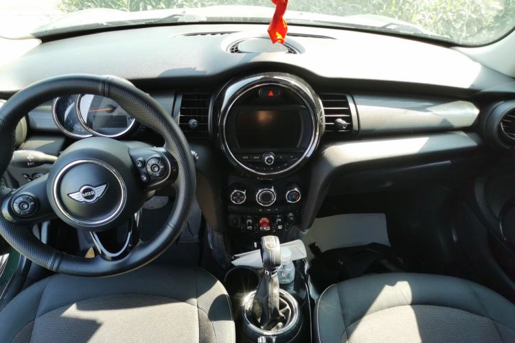 Used MINI 2014 1.5T COOPER Fun Center Console