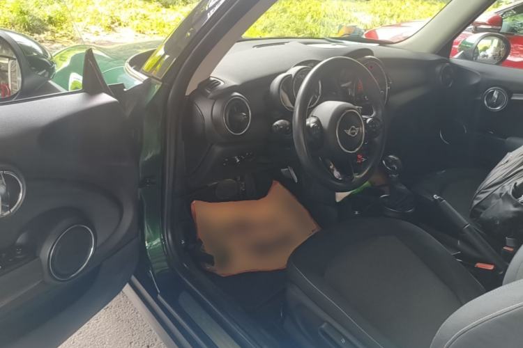 Used MINI 2014 1.2T ONE+ Driver Seat