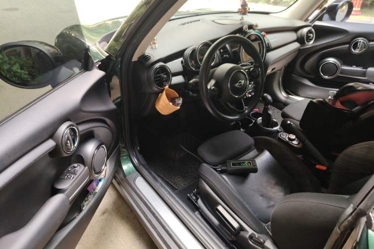 Used MINI 2014 1.5T COOPER Excitement Driver Seat